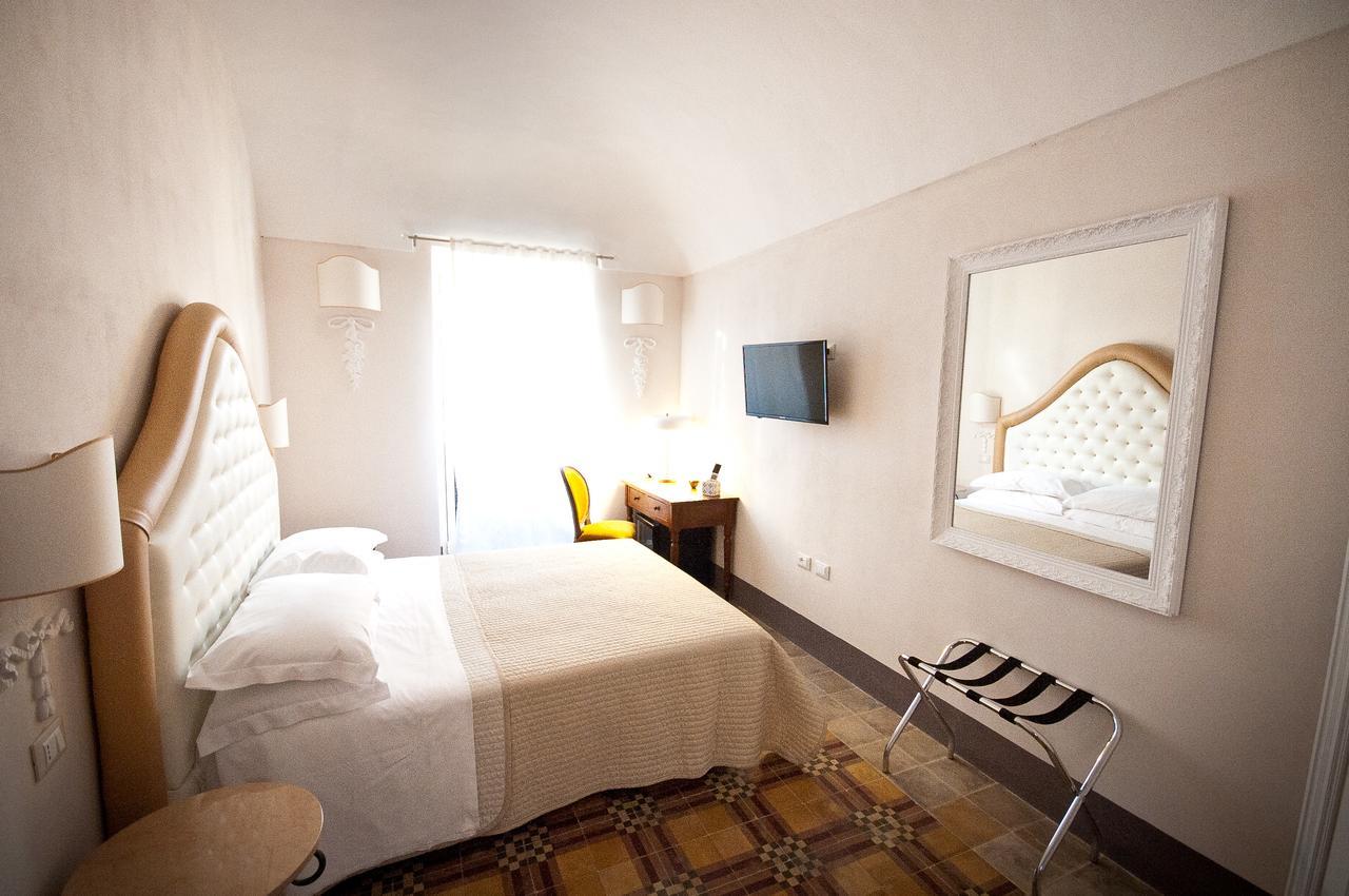 Sveva Rooms Noto Exterior photo